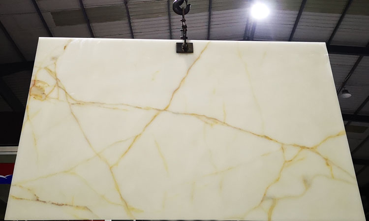 white onyx slab 4.jpg