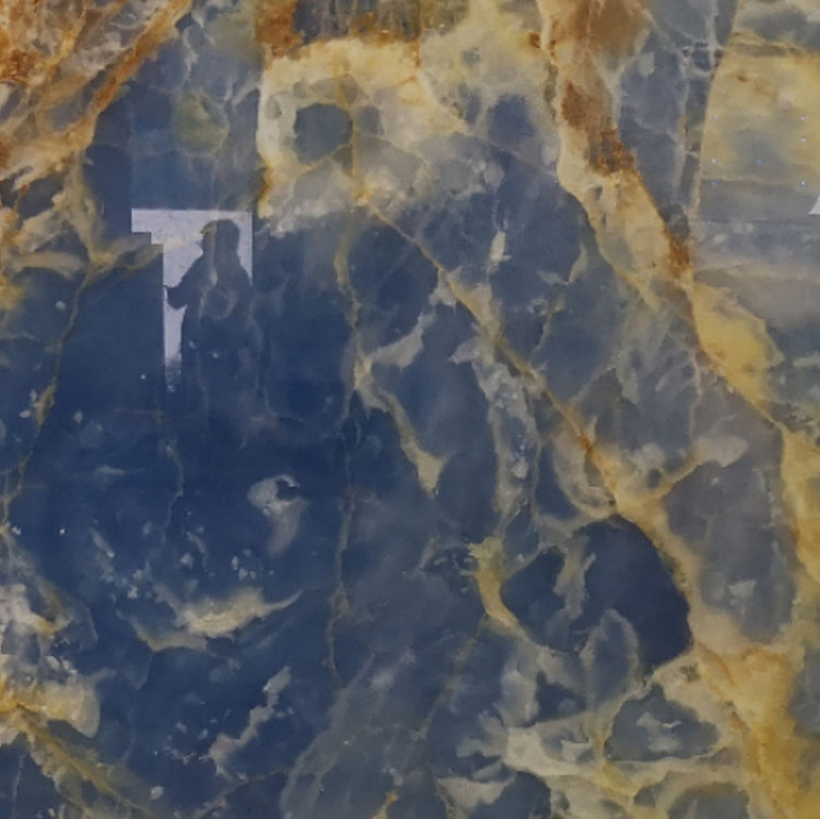 2i blue onyx veneer.jpg