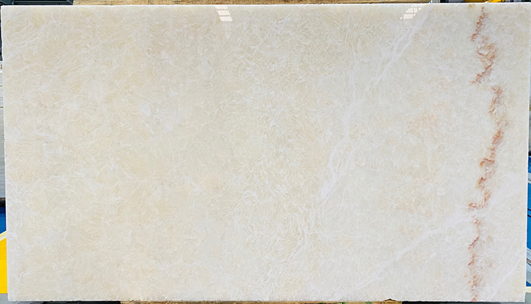 5i white onyx.jpg