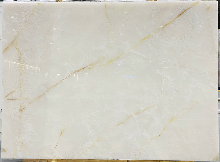 4i white onyx.jpg