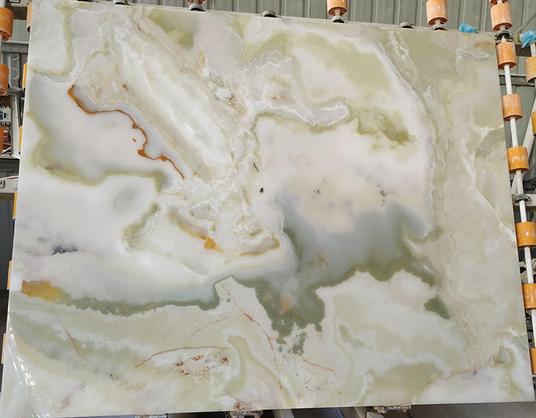 37i white onyx.jpg