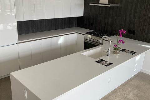 Pure White Quartz Kitchen Vanity Top