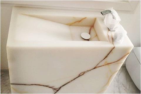 White onyx countertop